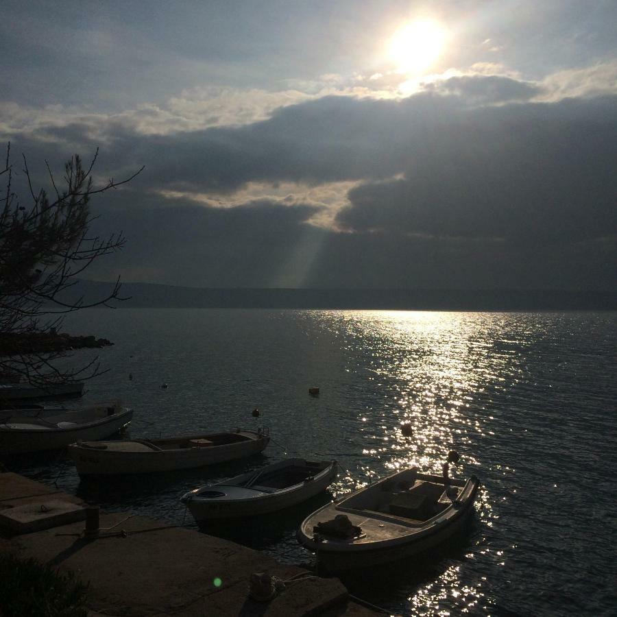 Apartments Villa Jusup Starigrad Exterior photo