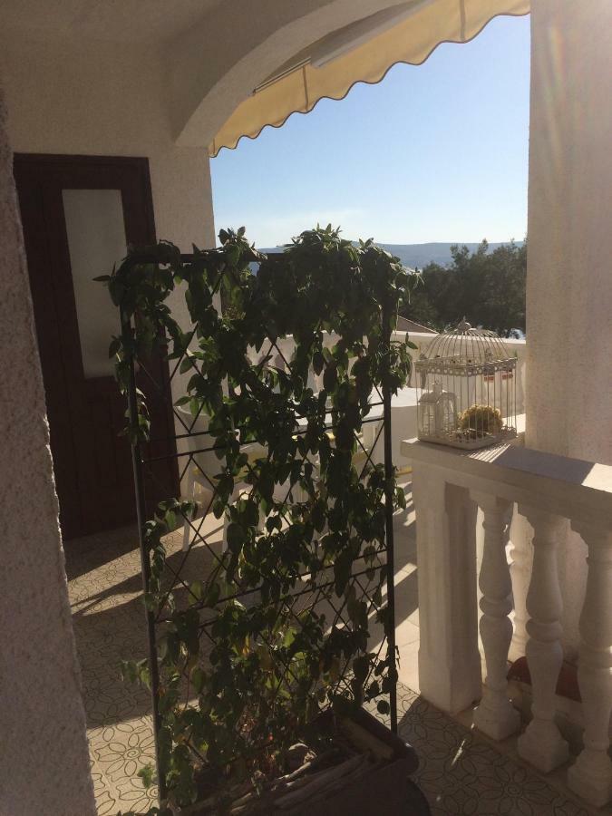 Apartments Villa Jusup Starigrad Exterior photo